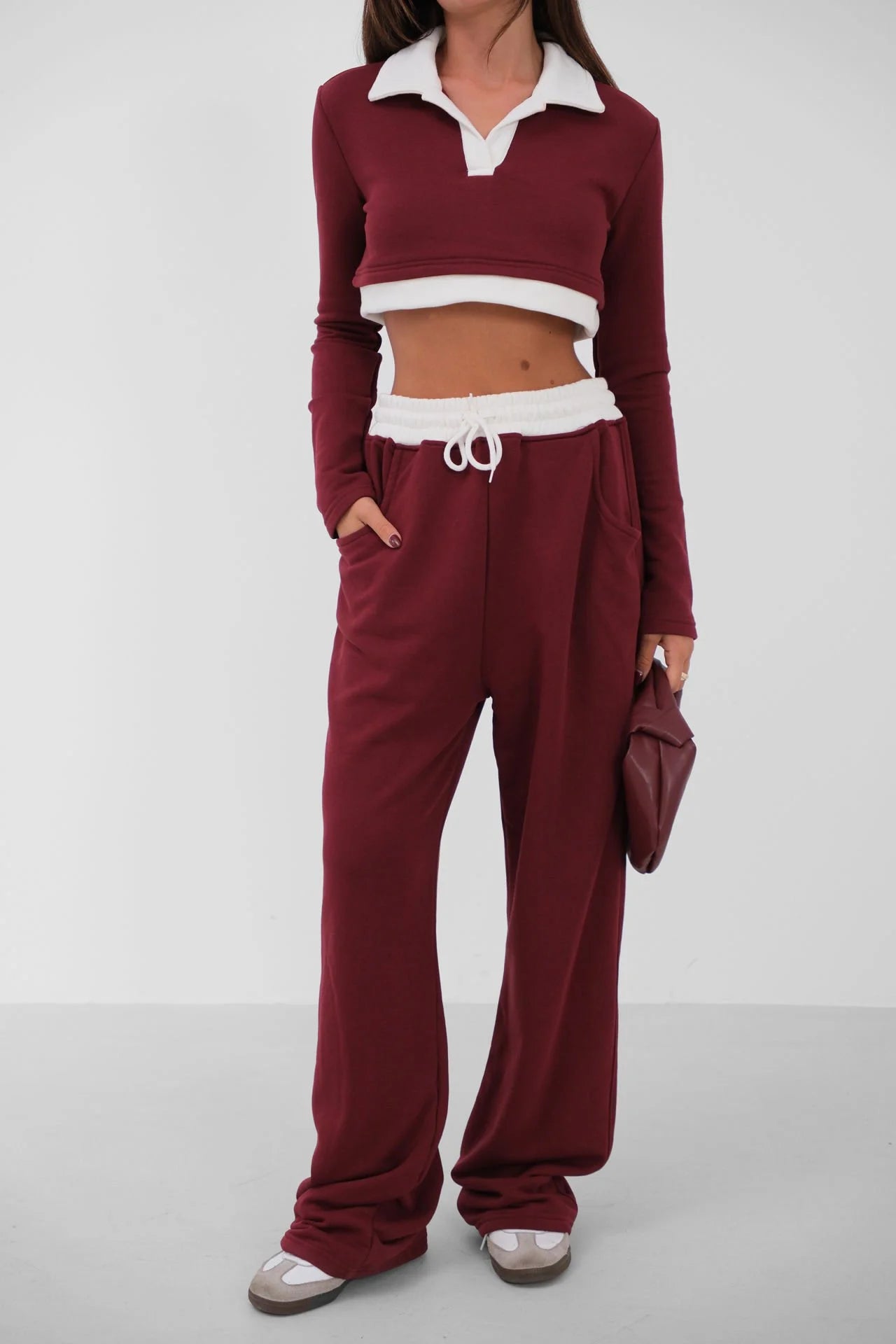 Polo Collar Contrast Trim Crop Burgundy Sweatshirt