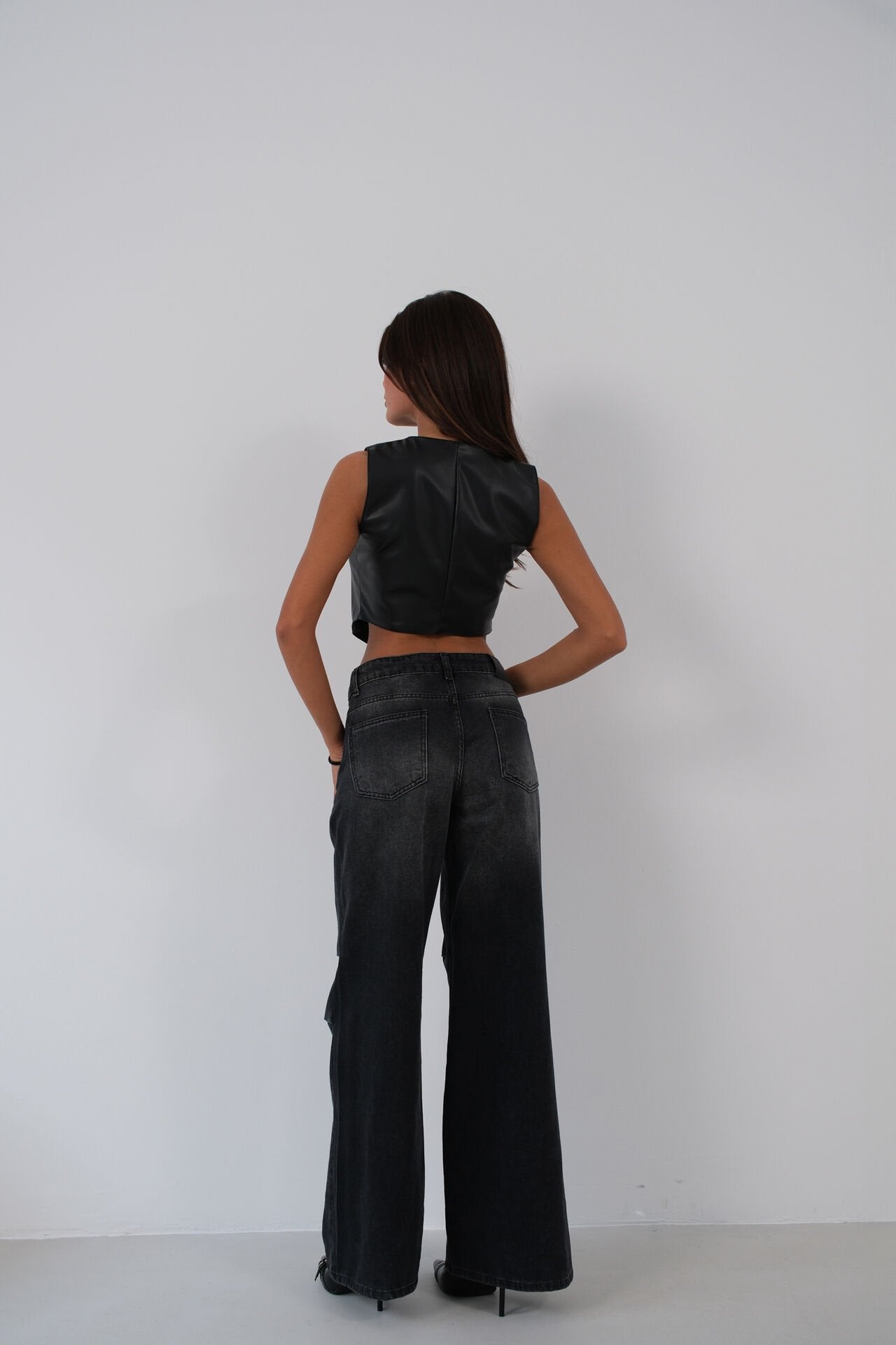 Chic and Modern Leather Crop Vest